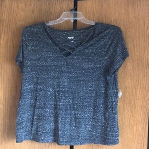 grey criss cross t-shirt